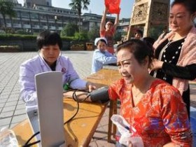 重庆石桥铺医院四维彩超要多少钱